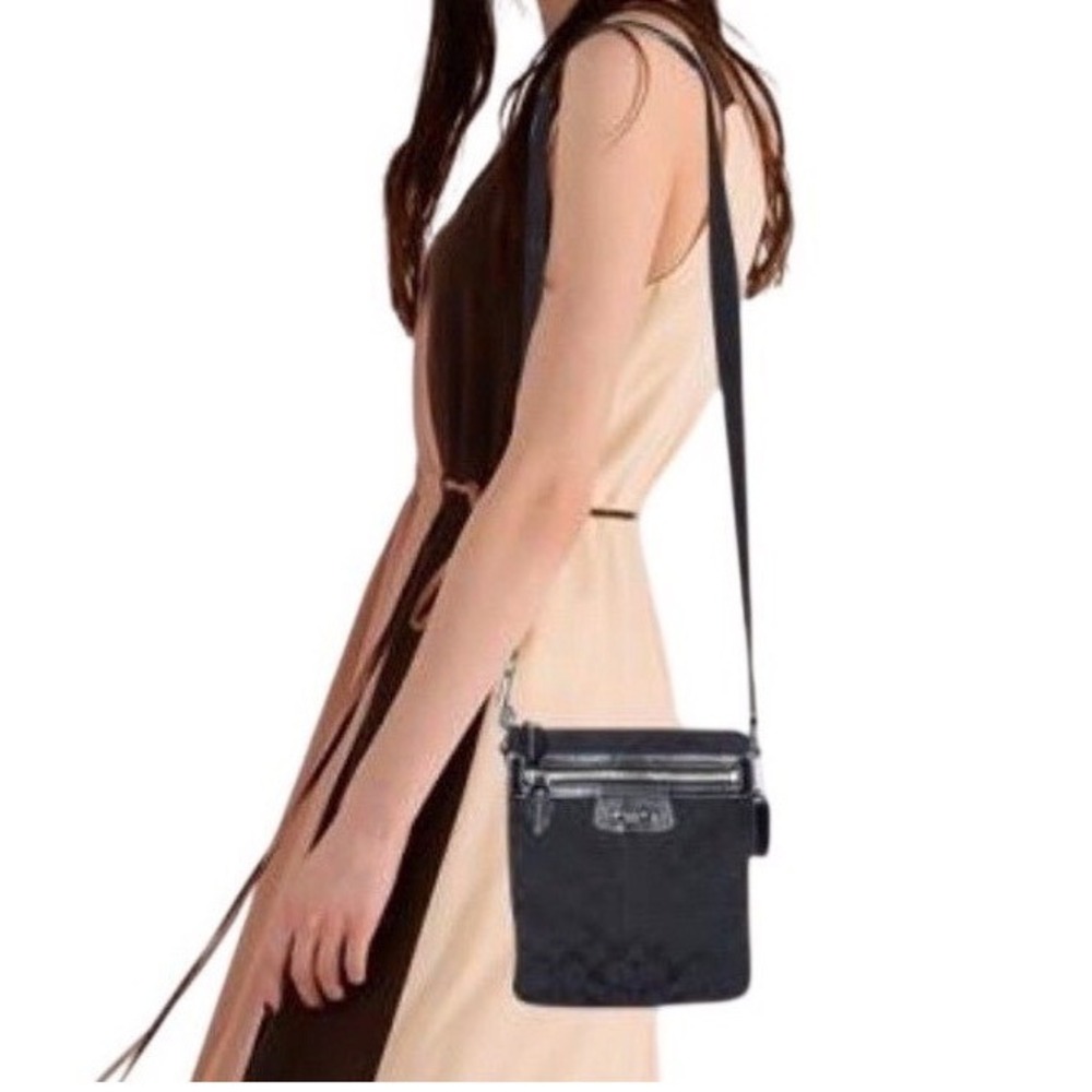 Coach Signature Penelope Bag Black Crossbody Small Messenger - Picture 4 of 14
